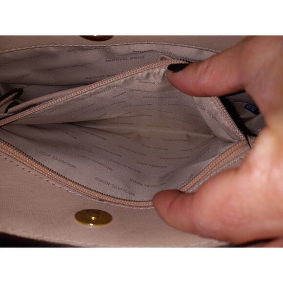 Michael Kors Savannah Satchel/Top Handle Bag Large Handbag - Picture 11 of 13